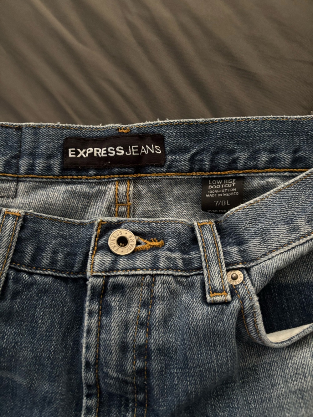 Express Women's Boot Cut Jeans - Light Blue Wash - Picture 2 of 3